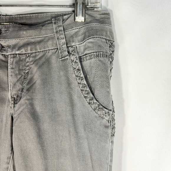 Freestyle Revolution Grey 5 Pocket Criss Cross Accents Microsuede Pants Size 7 - Picture 2 of 9